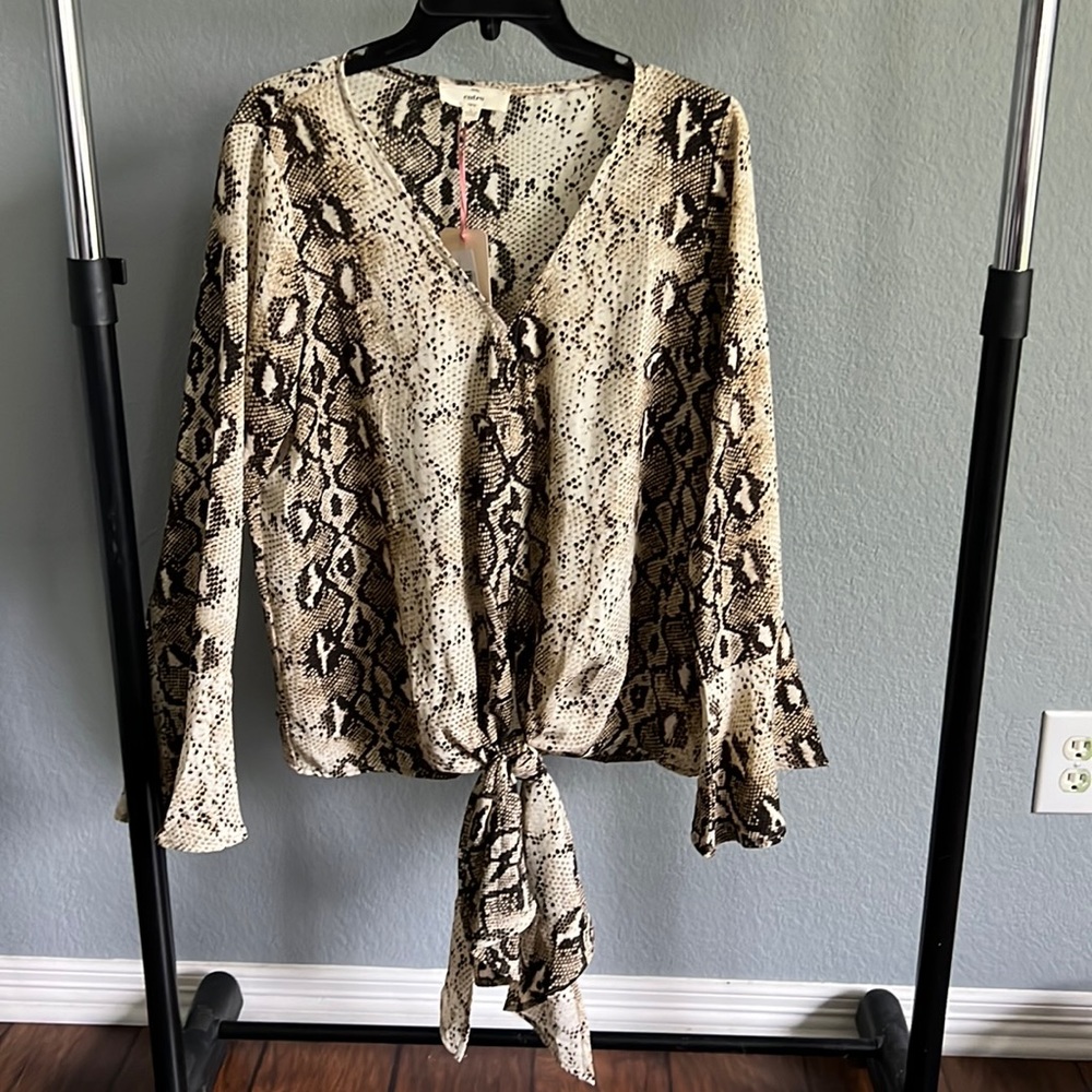 NWT Entero Snakeskin Top with Tied bottom